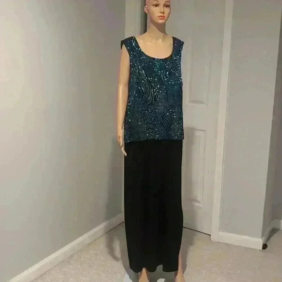 Vintage stretchy dress - Picture 2 of 10